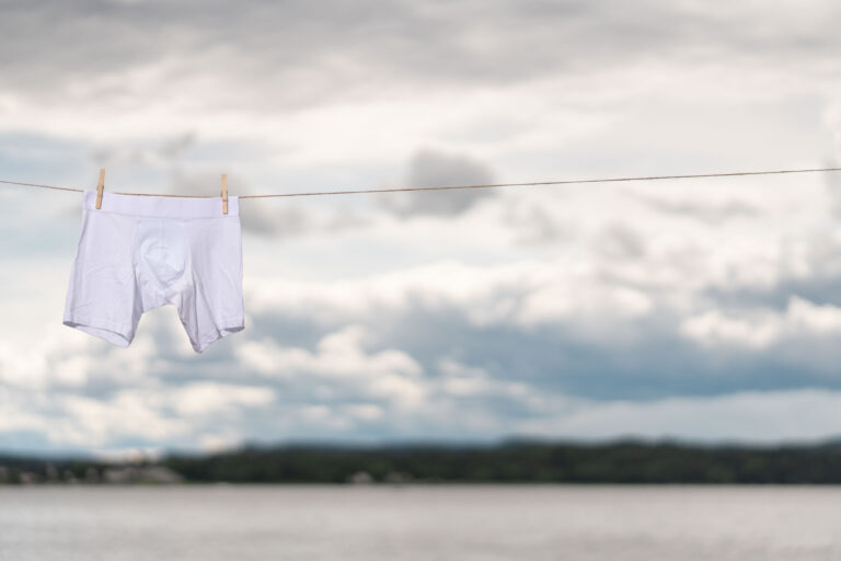 Koop je witte onderbroek online bij Comfyballs.nl